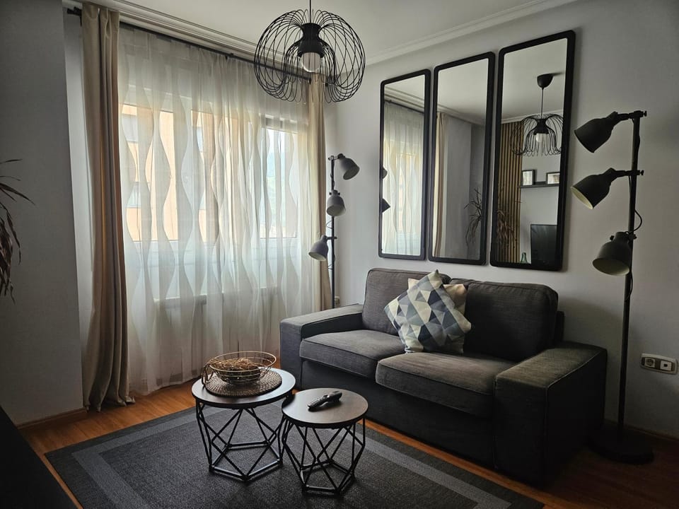 Apartamento "Los Prados" wifi y parking Apartment in Oviedo