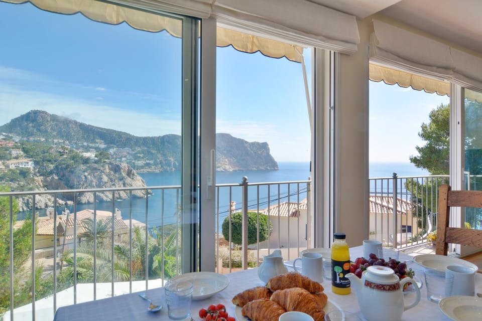 Dining area, Sea view