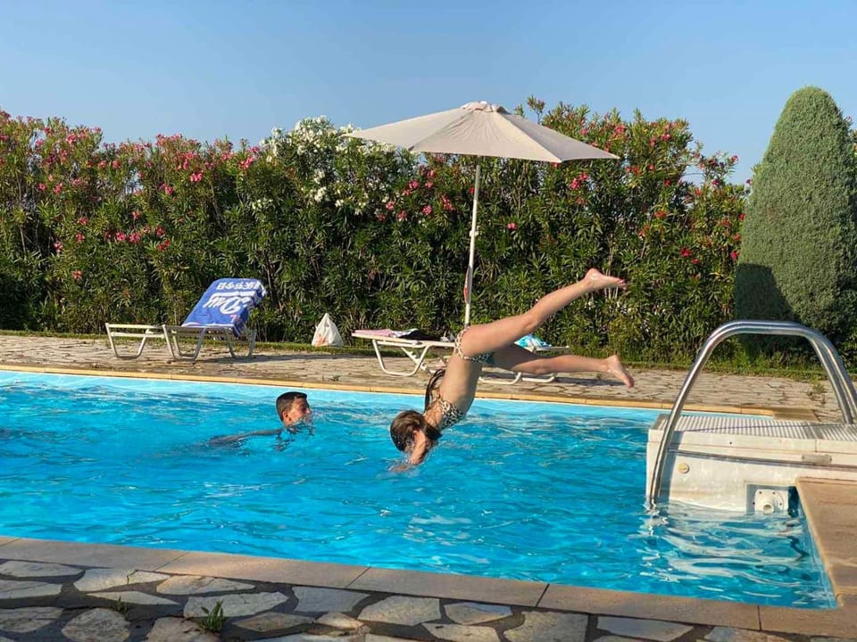 Swimming pool, Swimming pool