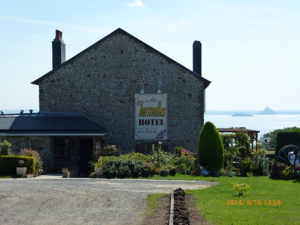Les Hermelles Hotel in Brittany
