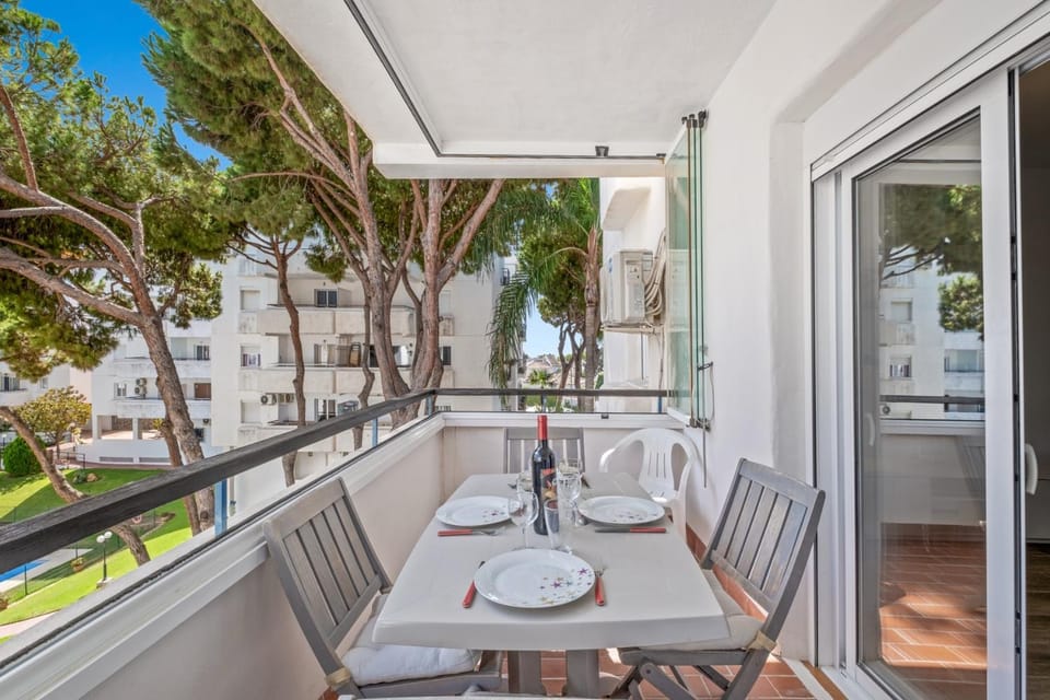 400 m de la playa Apartment in Sitio de Calahonda