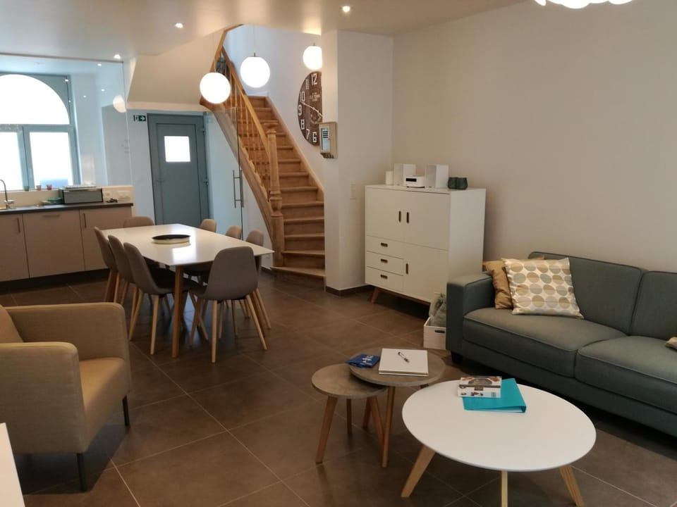 The Front Door N12 House in Ypres