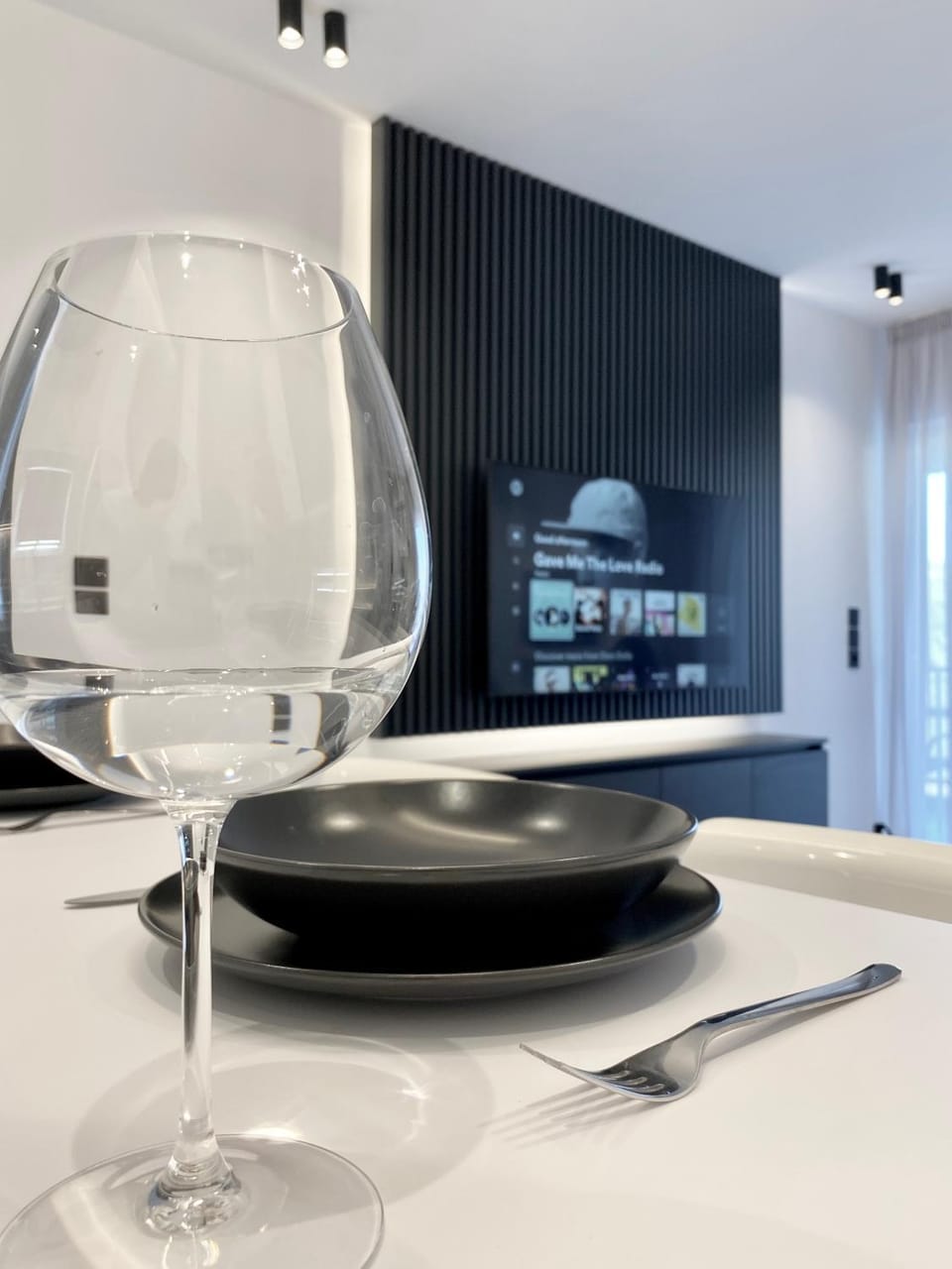 TV and multimedia, Entertainment, Dinner, Dinner, locker, locker