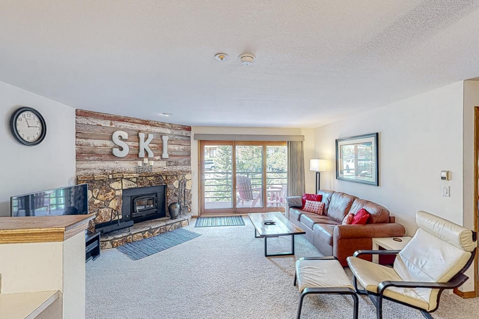 Buffalo Village Condo & Treetop Hideaway Apartment in Summit County