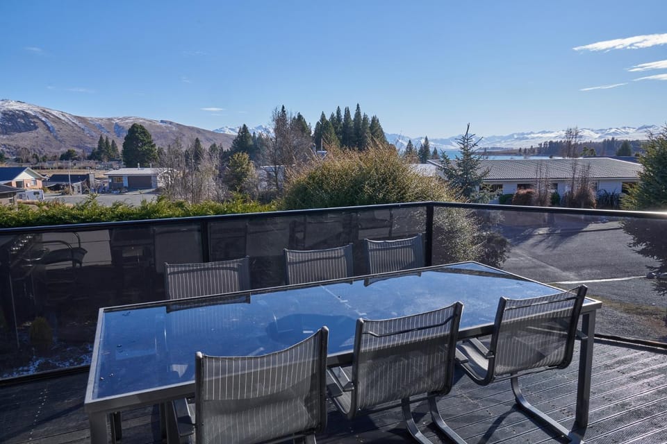 Patio, Lake view, Mountain view
