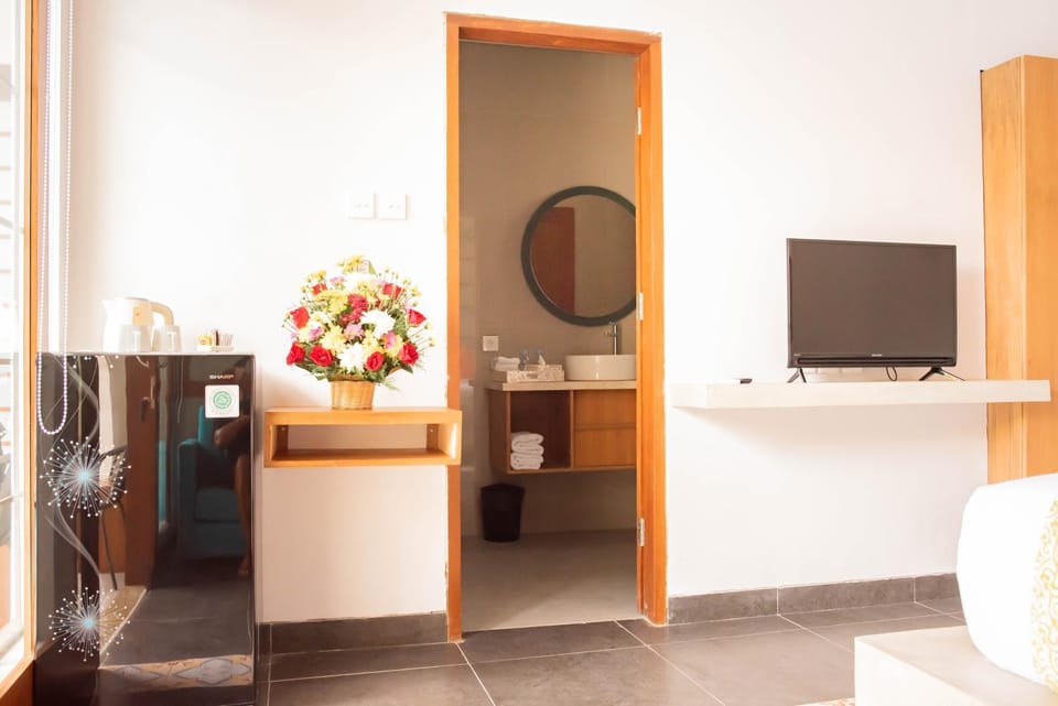 Apple Villa & Suite Seminyak Campground/ 
RV Resort in North Kuta