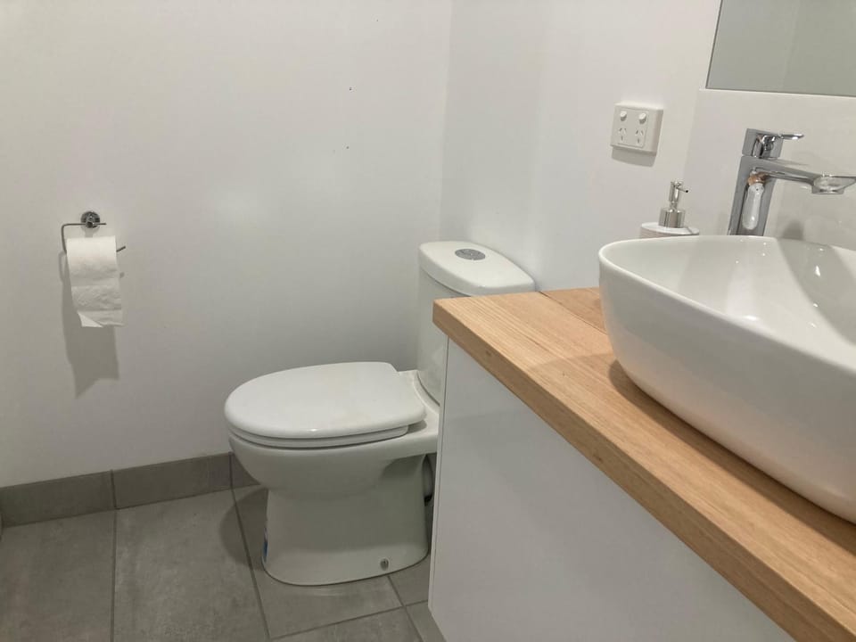 Toilet, Bathroom