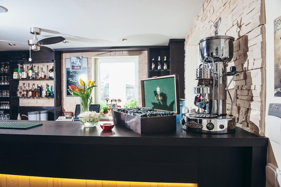Lounge or bar