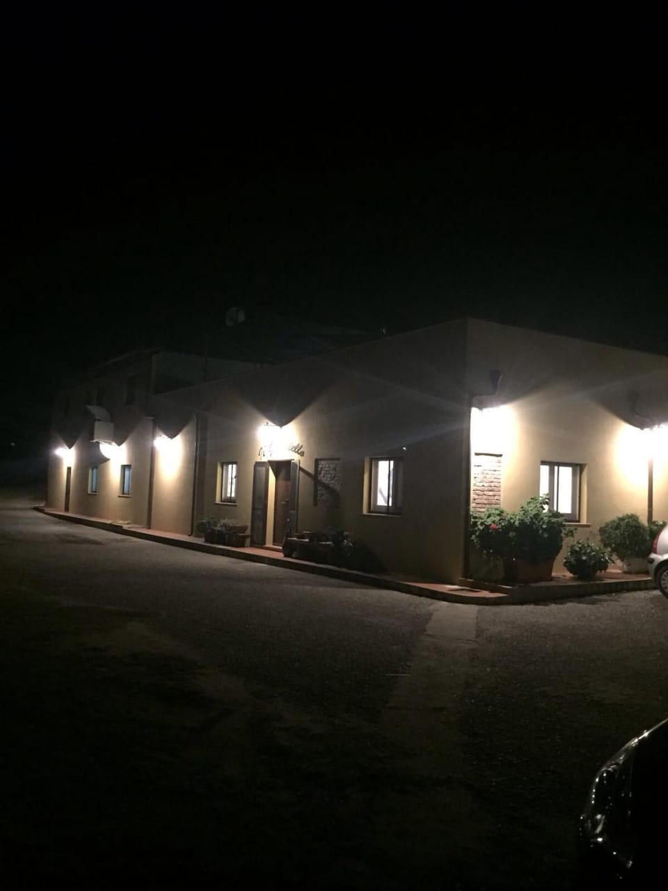Facade/entrance