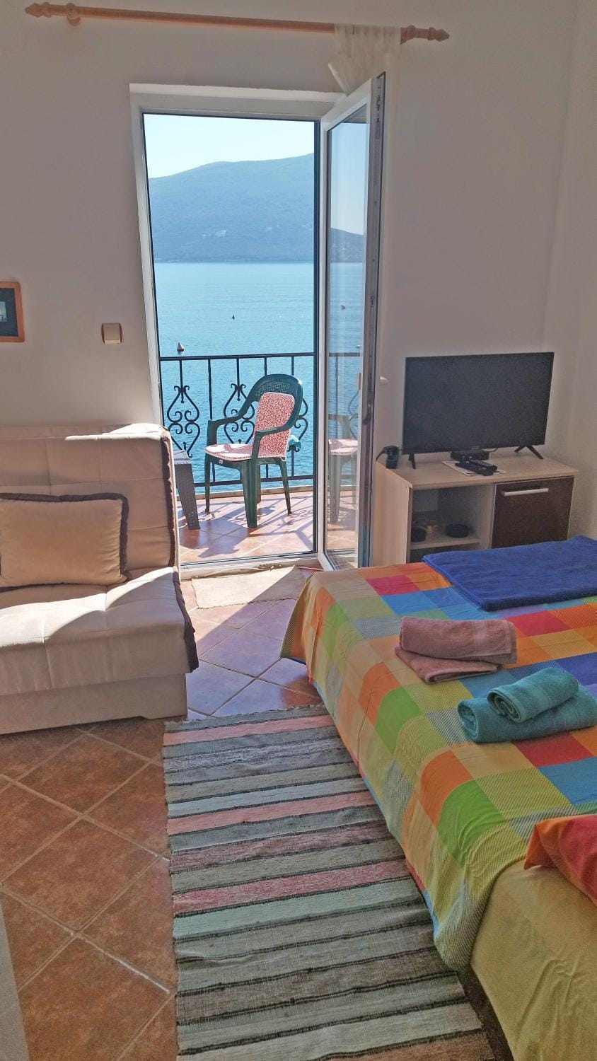 Bed, View (from property/room), Photo of the whole room