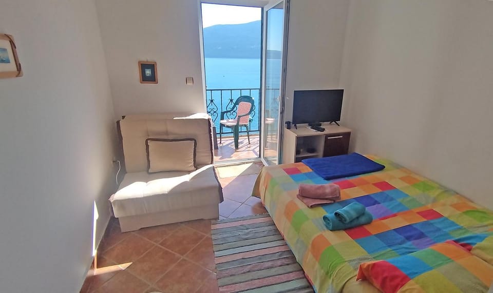 TV and multimedia, Living room, Photo of the whole room