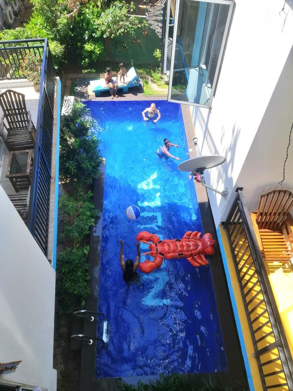 Swimming pool
