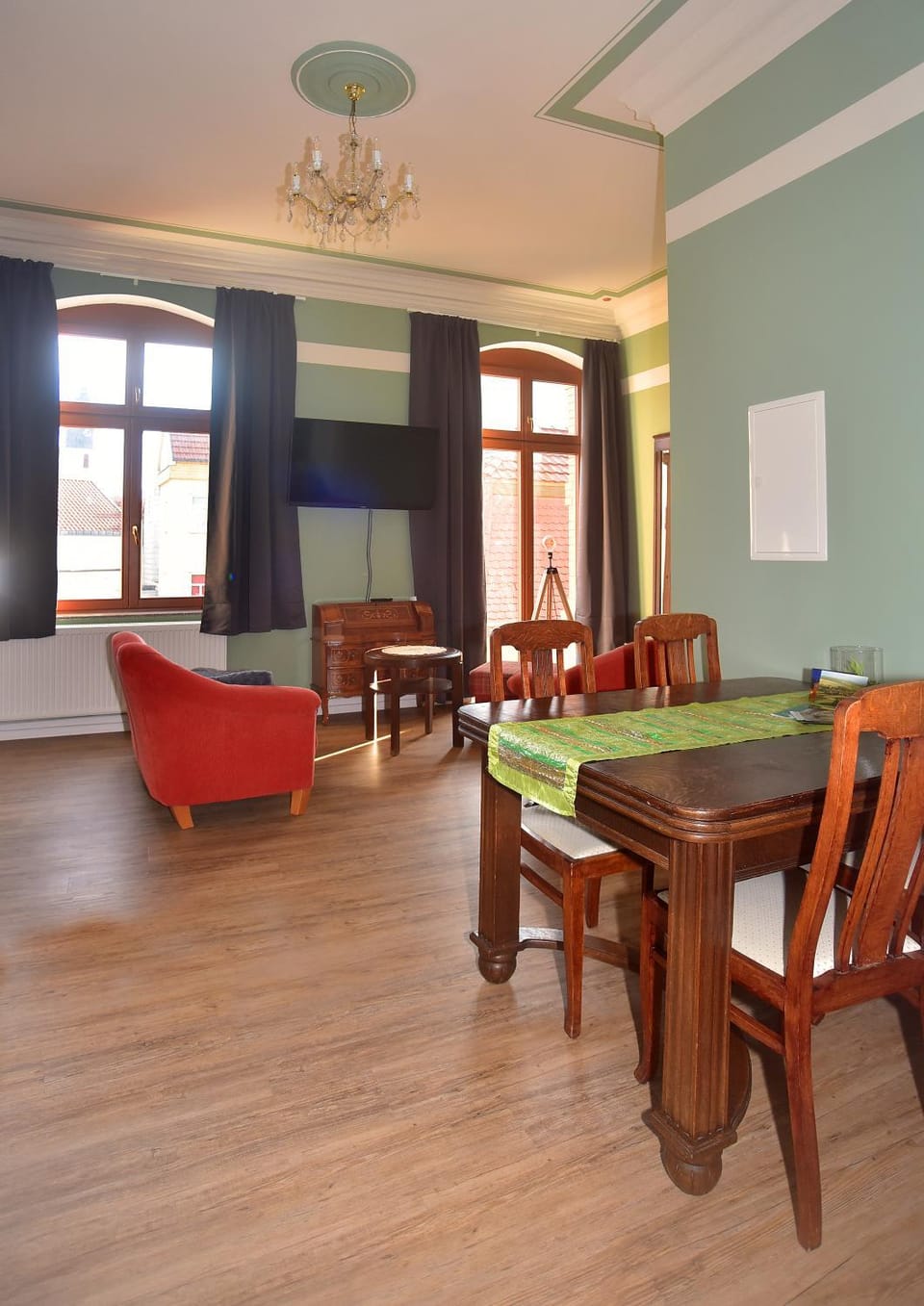 Living room, Dining area