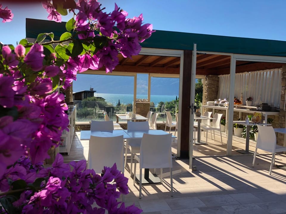 Balcony/Terrace, Lake view