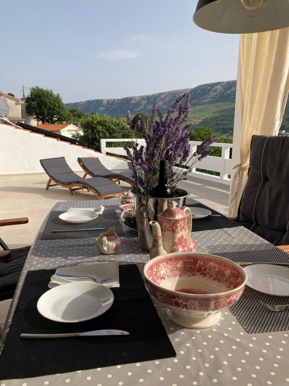 Property building, Nearby landmark, Natural landscape, View (from property/room), Balcony/Terrace, Breakfast