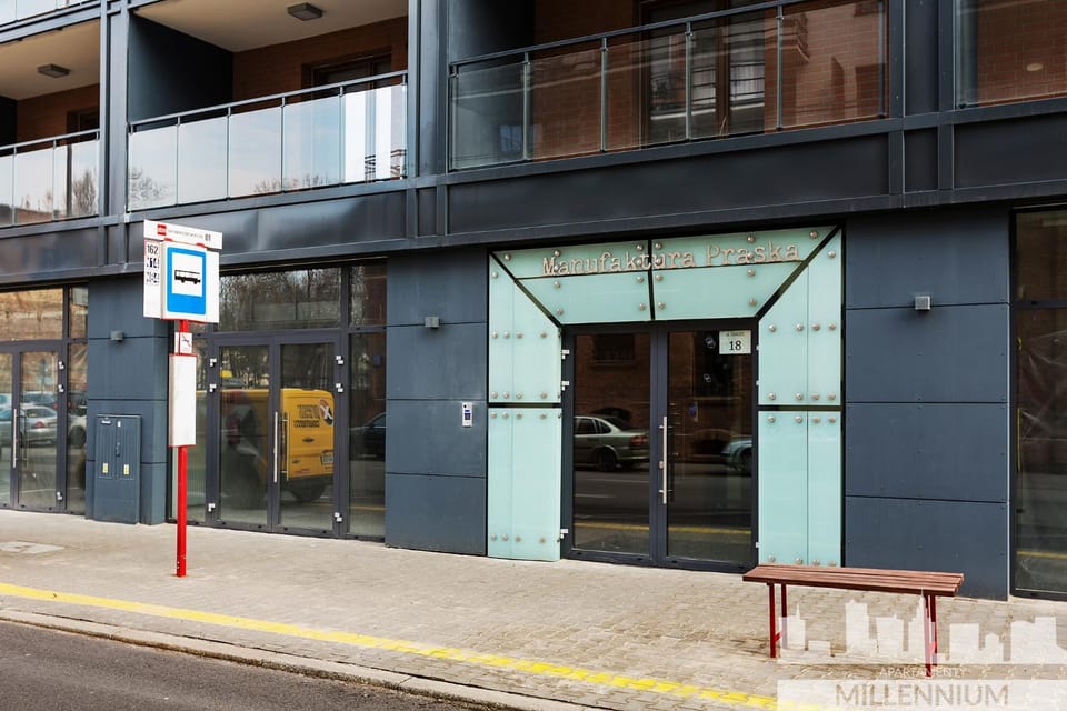 Property building, Facade/entrance