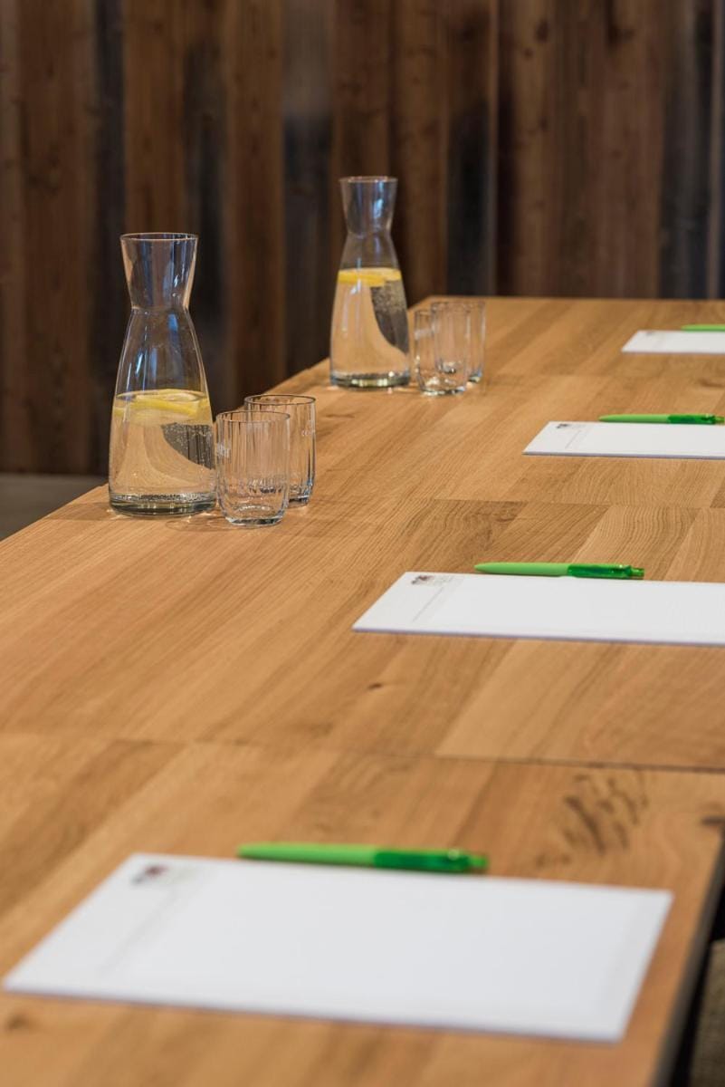 Meeting/conference room