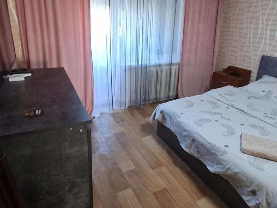 Сонячна галерея, 2-га міська лікарня Apartment in Dnipropetrovsk Oblast