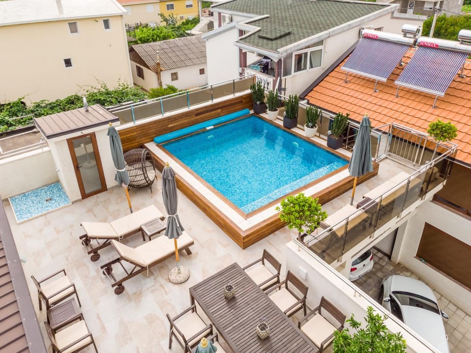 Pool view, Swimming pool, Swimming pool