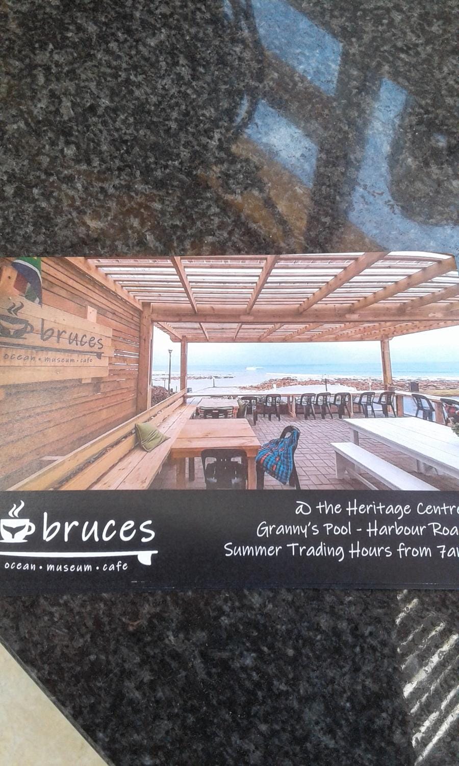 Restaurant/places to eat, Beach