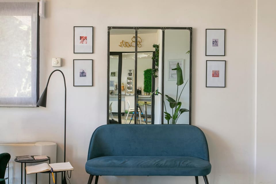 Lobby or reception, Decorative detail