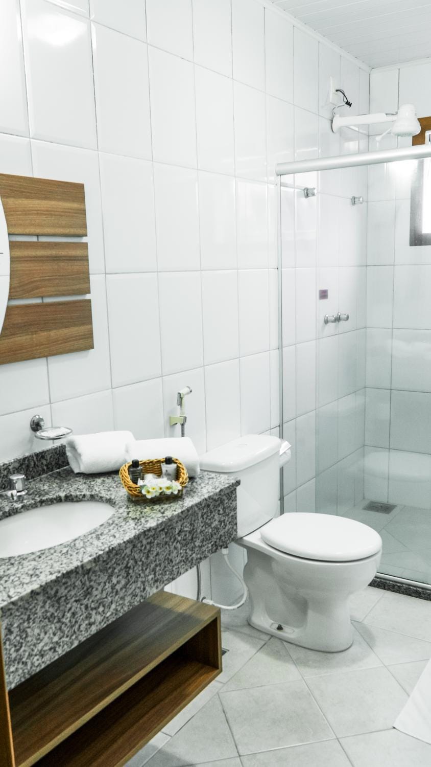 Shower, Bathroom, heating, towels