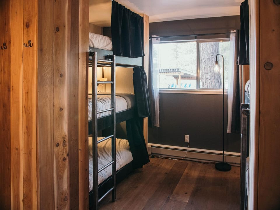 bunk bed