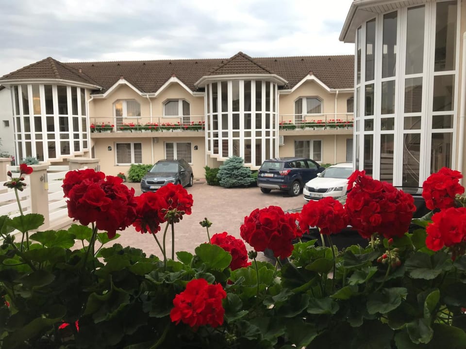 Inner courtyard view