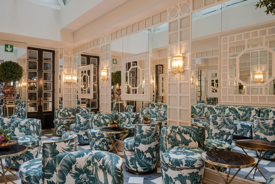 Lounge or bar