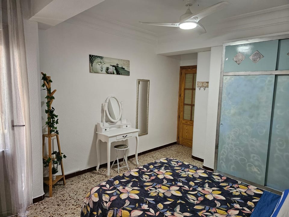 Bed, Photo of the whole room, Bedroom, wardrobe