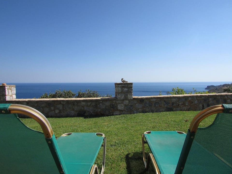 Property building, Garden, Balcony/Terrace, Sea view