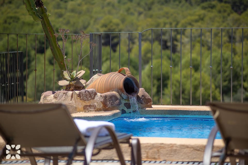 Patio, Day, Natural landscape, Mountain view, Pool view, Swimming pool, sunbed