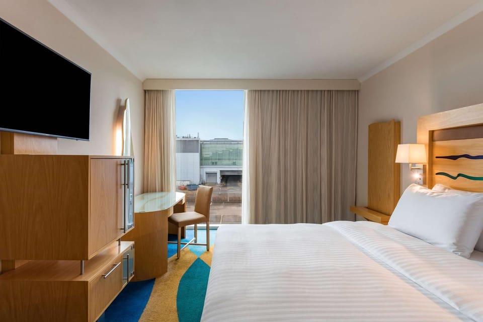 Bed, Photo of the whole room, Bedroom, On site