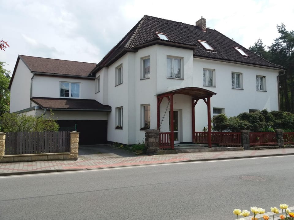 Property building, Facade/entrance