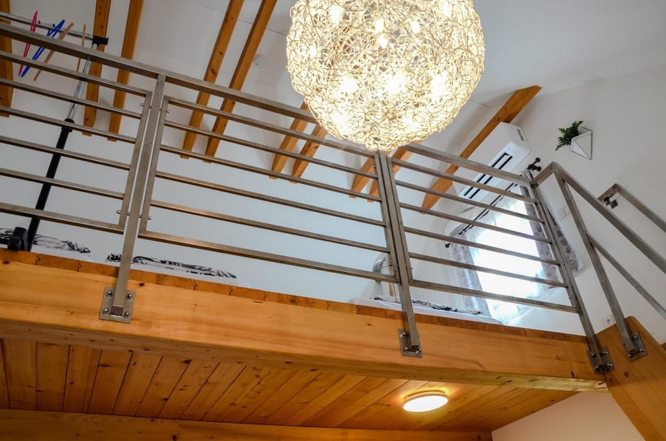 Bedroom, air conditioner
