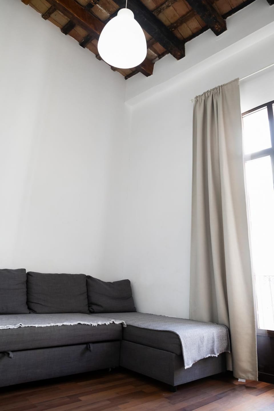 Living room, Photo of the whole room, Seating area