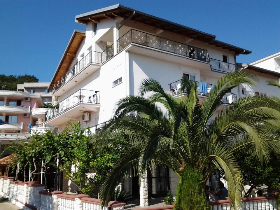 Property building, View (from property/room)