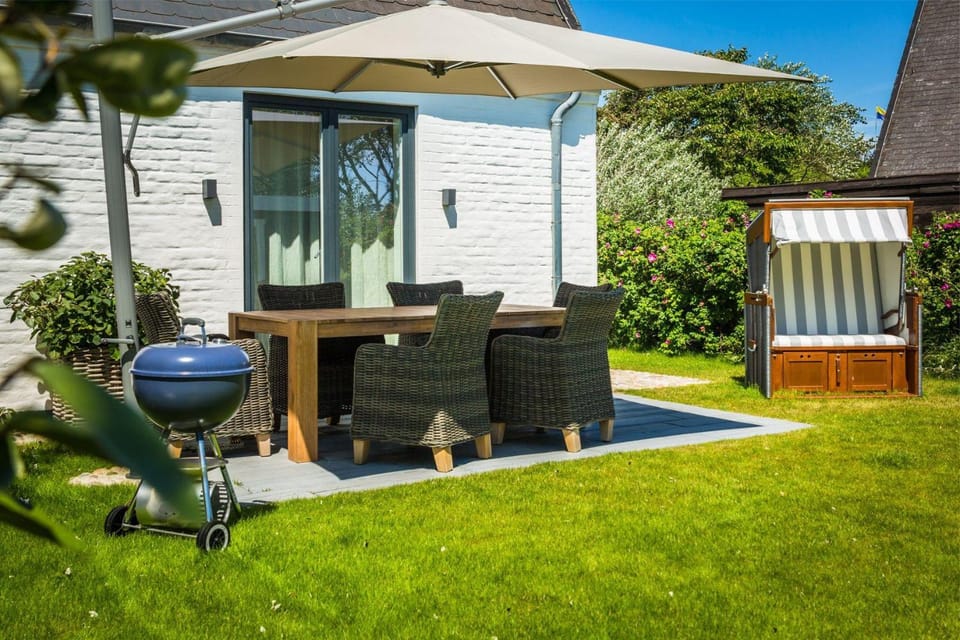 Stroen-Hues House in Nordfriesland