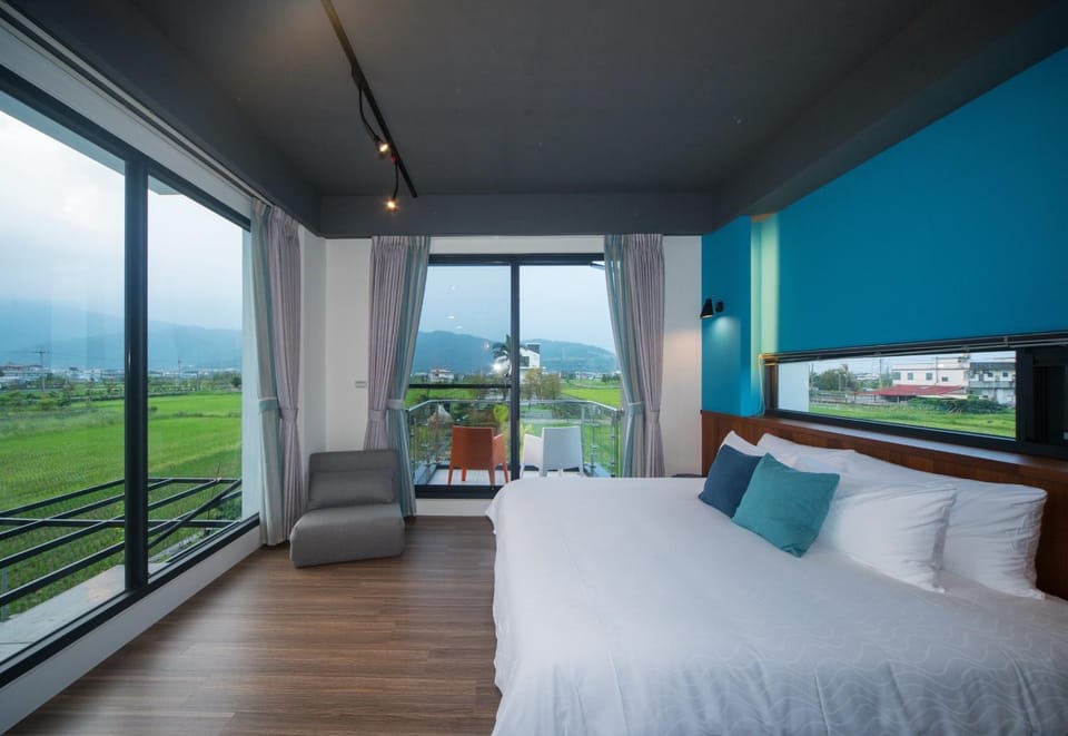 Bed, View (from property/room), Balcony/Terrace, Bedroom