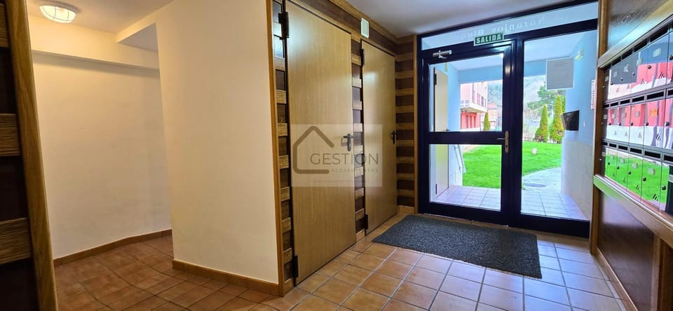 Facade/entrance, Lobby or reception, Decorative detail