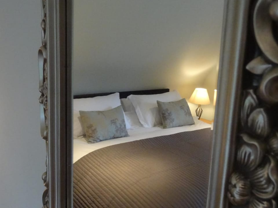 Decorative detail, Bedroom