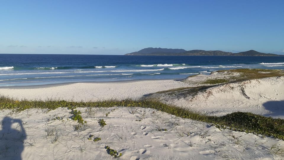 Suítes Tropicana guesthouse Bed and Breakfast in Cabo Frio