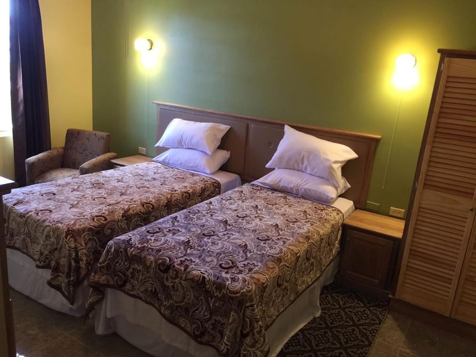 Montecristo Inn Inn in Trinidad and Tobago