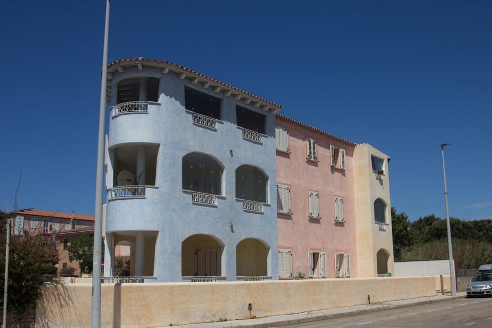 Facade/entrance, Street view