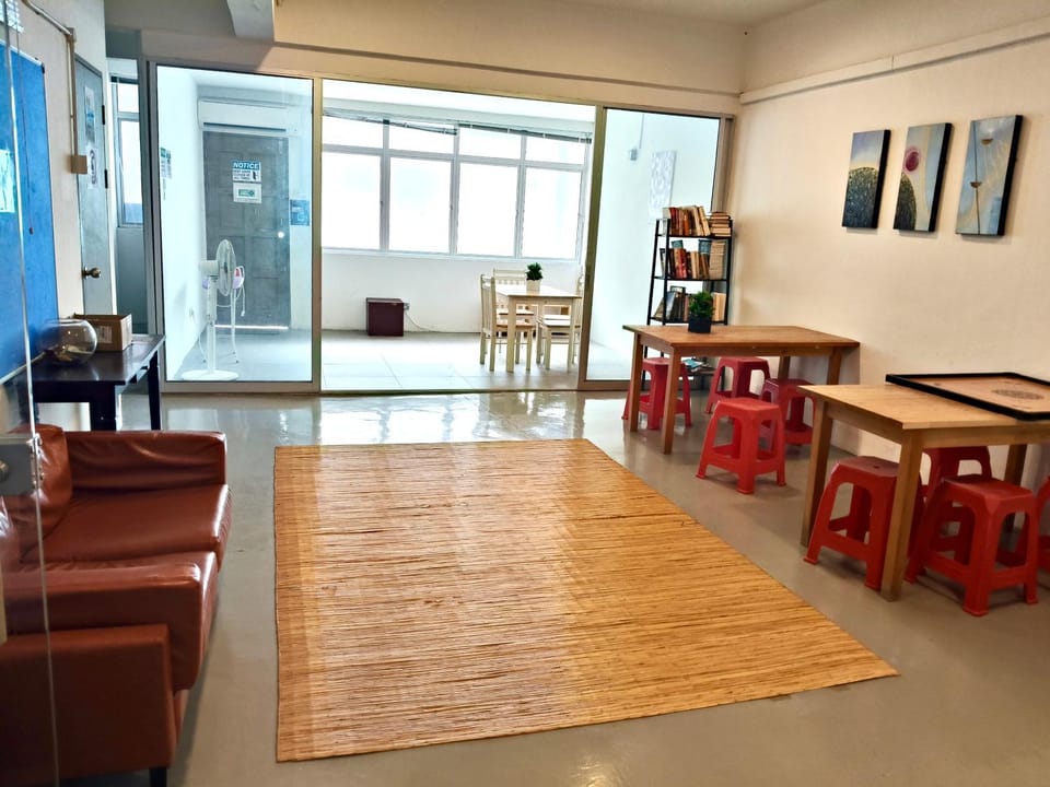 Sunset Homestay - Backpacker Hostel Self Checkin Vacation rental in Kuching