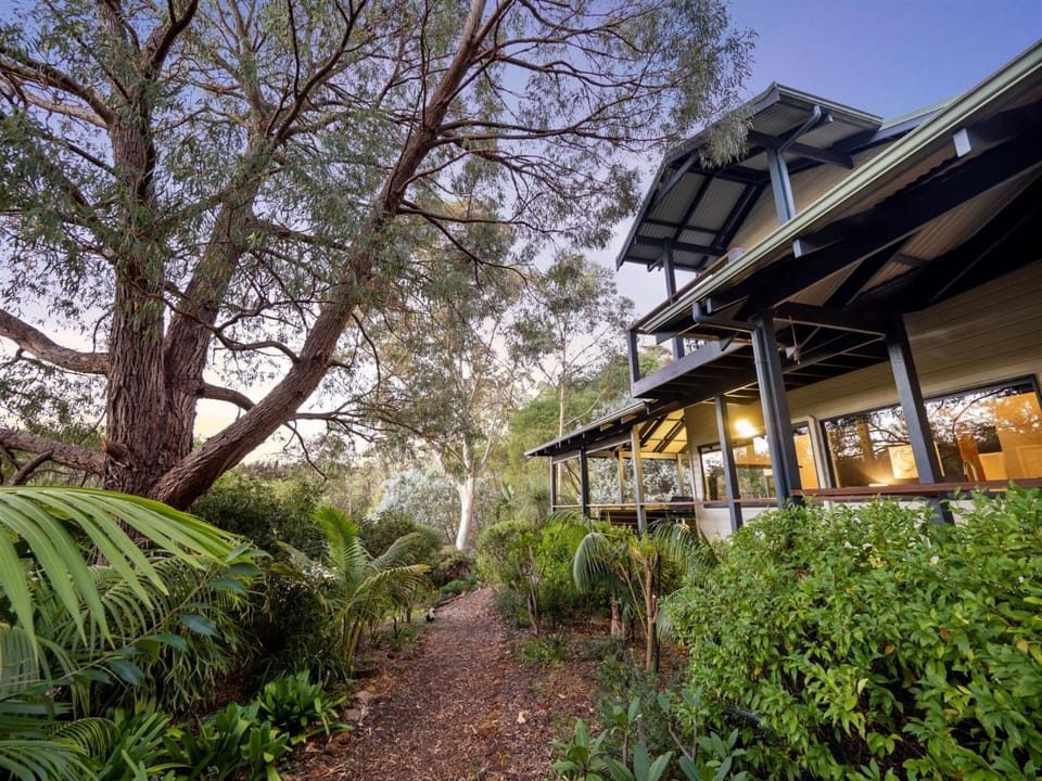 Property building, Garden