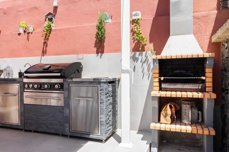 BBQ facilities, stove