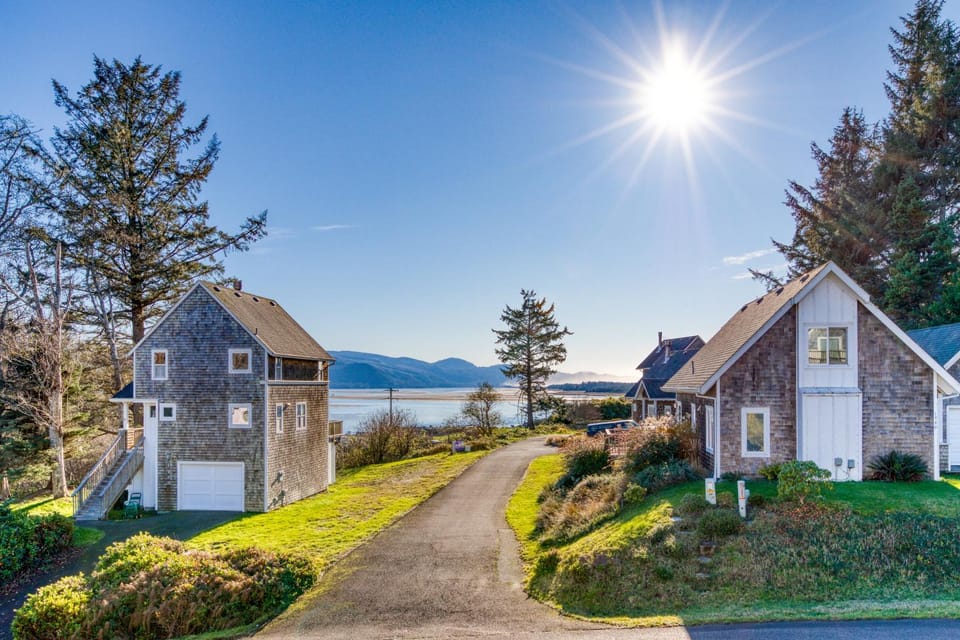 Stretch By the Sea House in Netarts