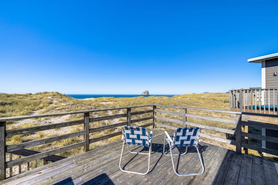 Ocean Front Sunsets House in Pacific City