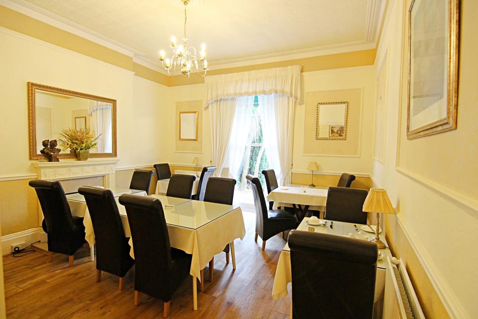 Dining area, Internal: Not applicable to any particular room